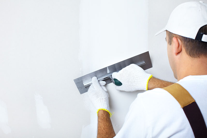 Contractor plasterer